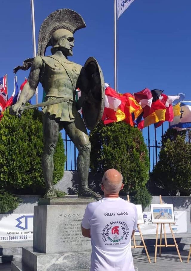 Oké Király, te nyertél. 2:0 a végeredmény.